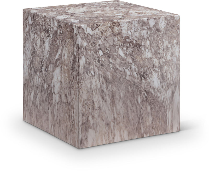 Piazza - Table