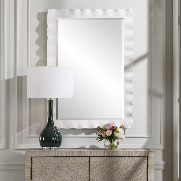 Haya - White Scalloped Mirror