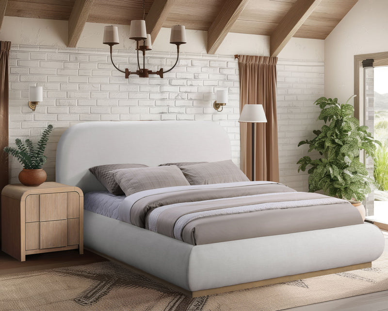 Vaughn - Chenille Bed With Natural Base