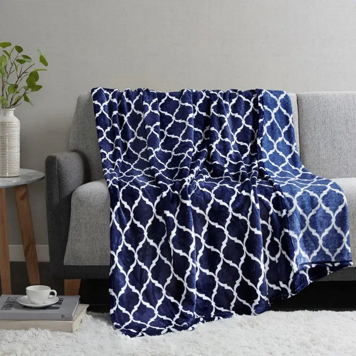Microlight Oversized Ogee Throw Blanket | 60x70 | Navy Blue
