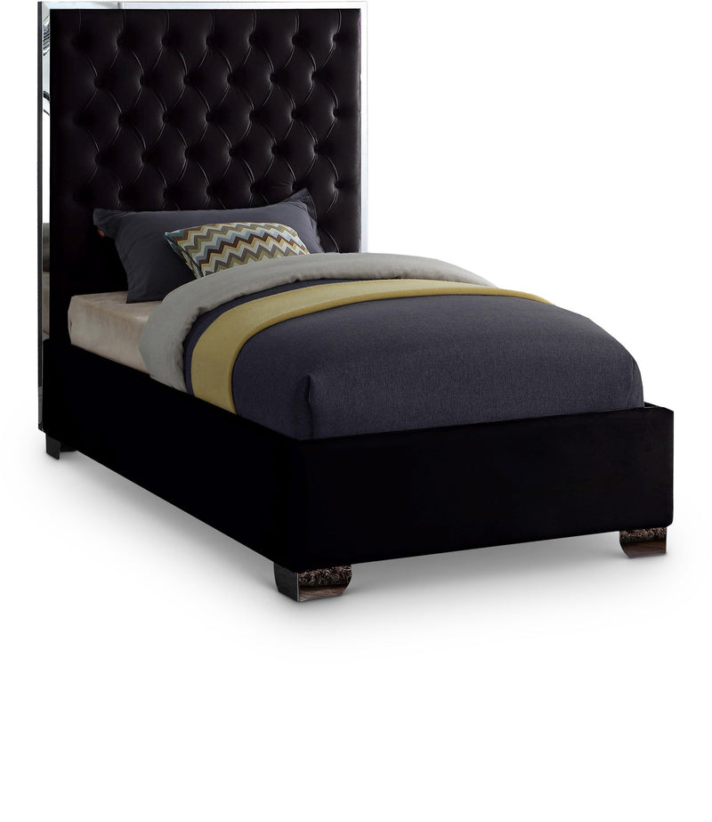 Lexi - Bed