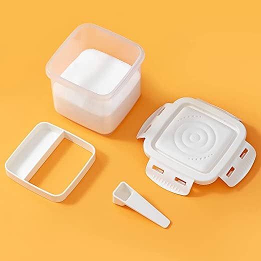 Spice Seasoning Containers with Spoon Leak Proof