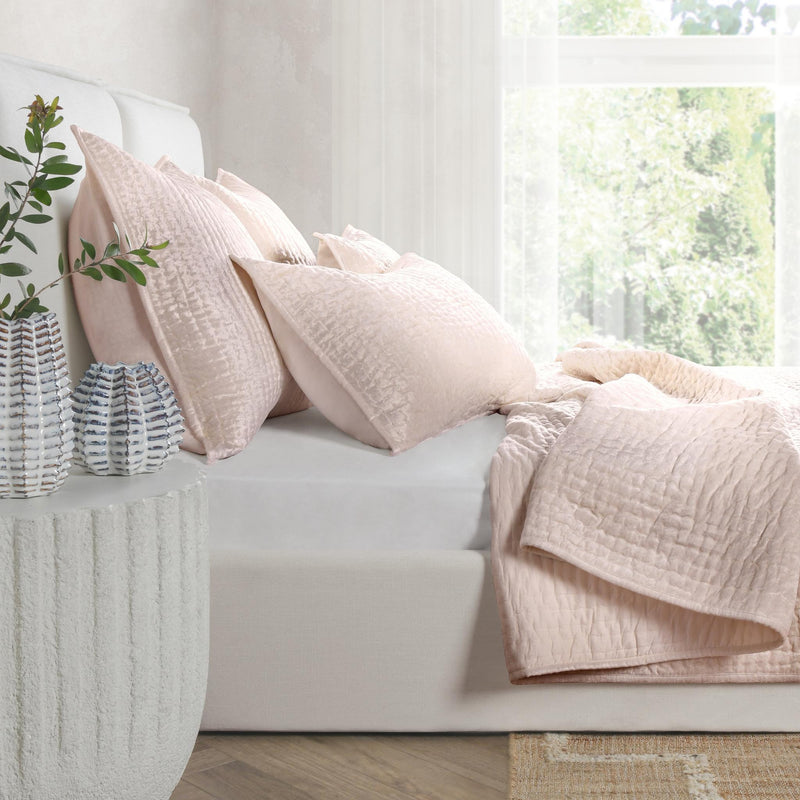 Bari - Velvet Quilt Set