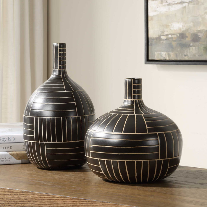 Graphite - Stride Geometric Vases (Set of 2) - Black