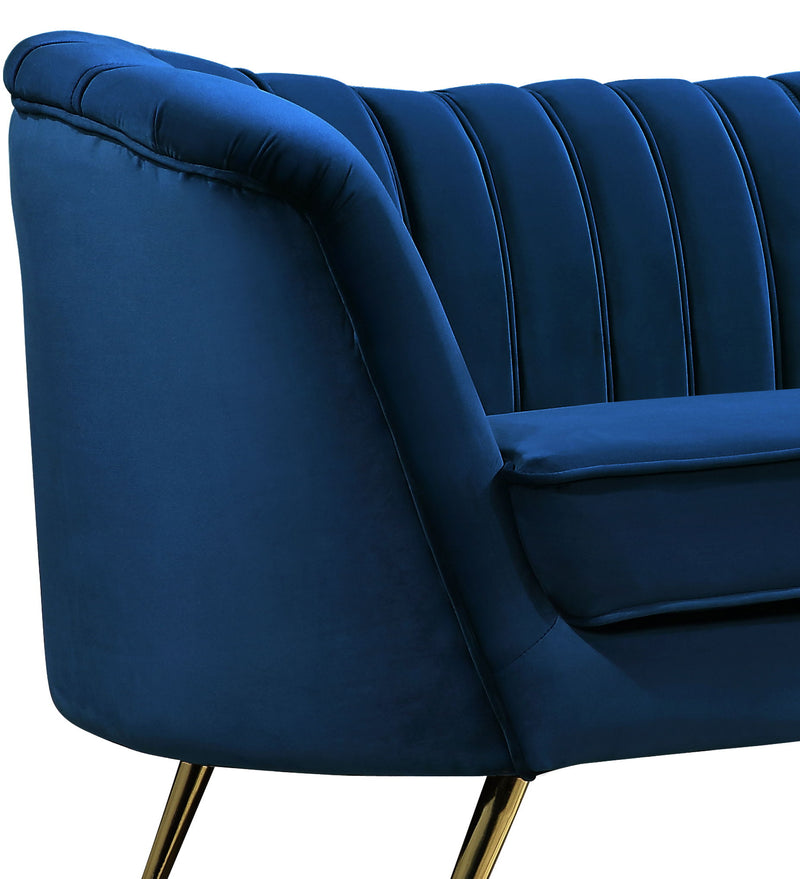 Margo - Loveseat