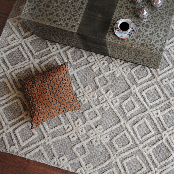 Sieano - 8 X 10 Rug - Gray-Ivory