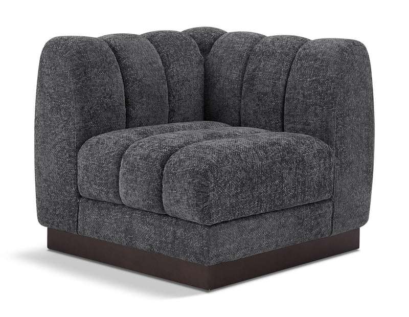 Quinn - Corner Chair