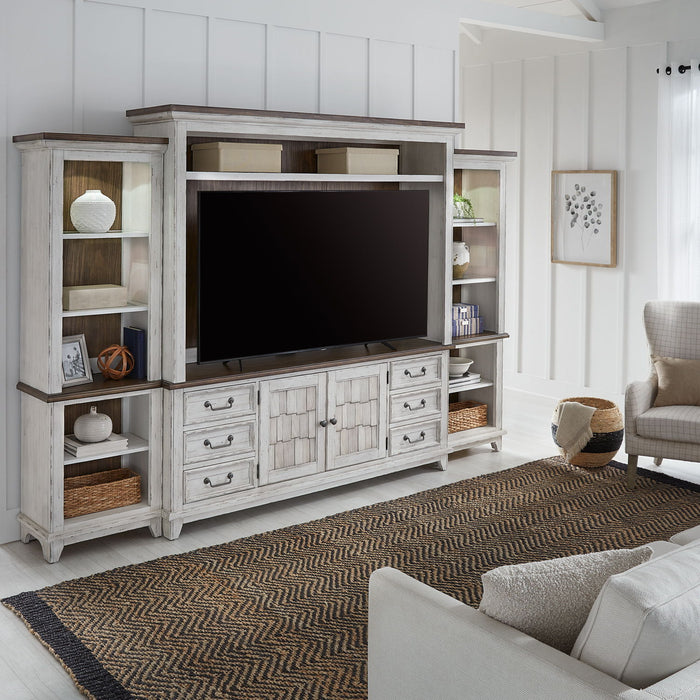 River Place - Entertainment Center