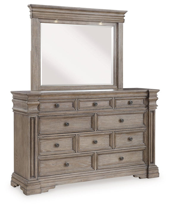 Blairhurst - Light Grayish Brown - Dresser And Mirror