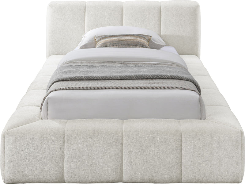 Carlin - Bed