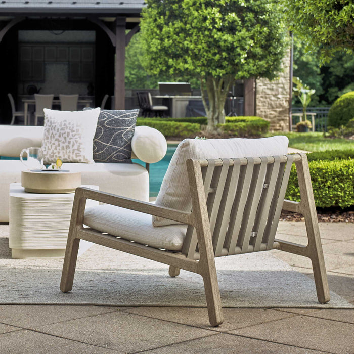 Strapped - Outdoor Lounge Chair - Light Brown / Pearl Silver