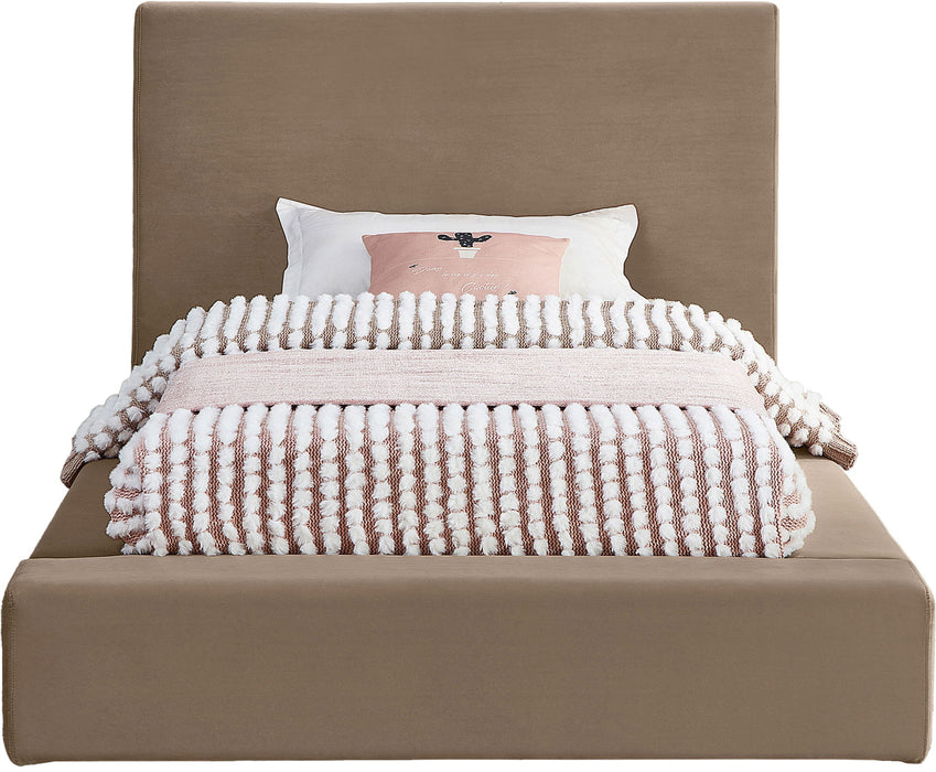 Dorian - Upholstered Bed