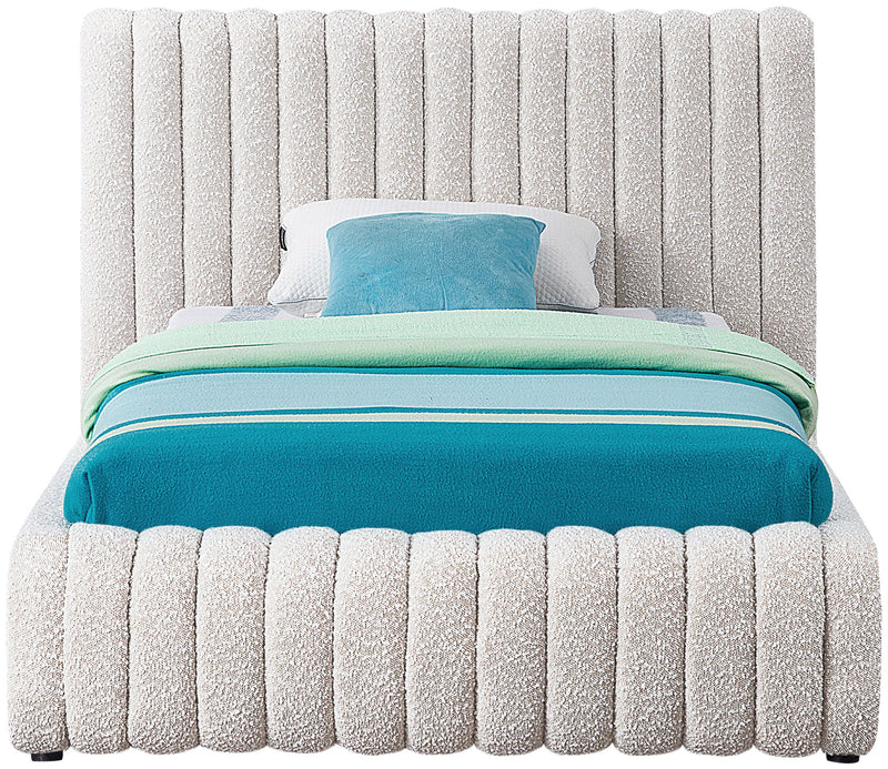 Nash - Bed