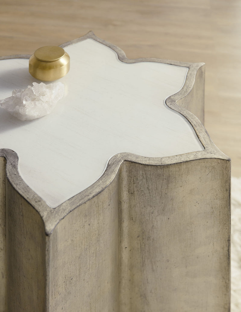 Sanctuary 2 - C Est La Vie Table
