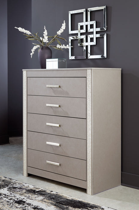 Surancha - Gray - Five Drawer Wide Chest