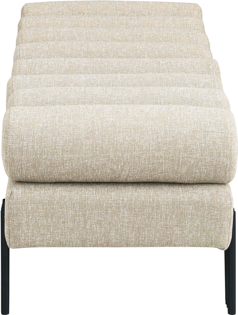 Akeela - Bench